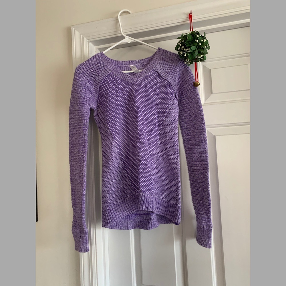 Ivivva sweater